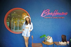 <b>Blue Hawaii Coffee & Local Eatery คาเฟ่เท่ๆโทนสีน้ำเงิน ดื่มด่ำกาแฟชั้นเลิศ ลิ้มรสอาหารไทยพื้นถิ...</b>