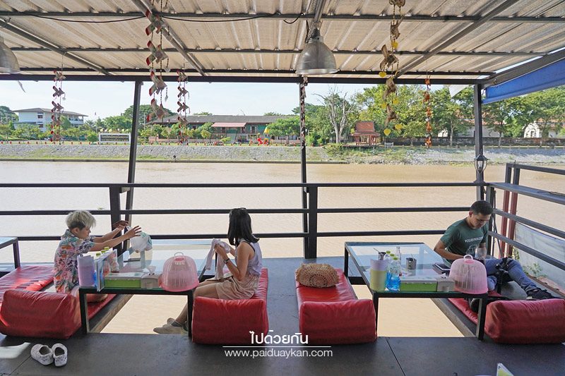 ก๋วยเตี๋ยวเรือห้อยขา อยุธยา 