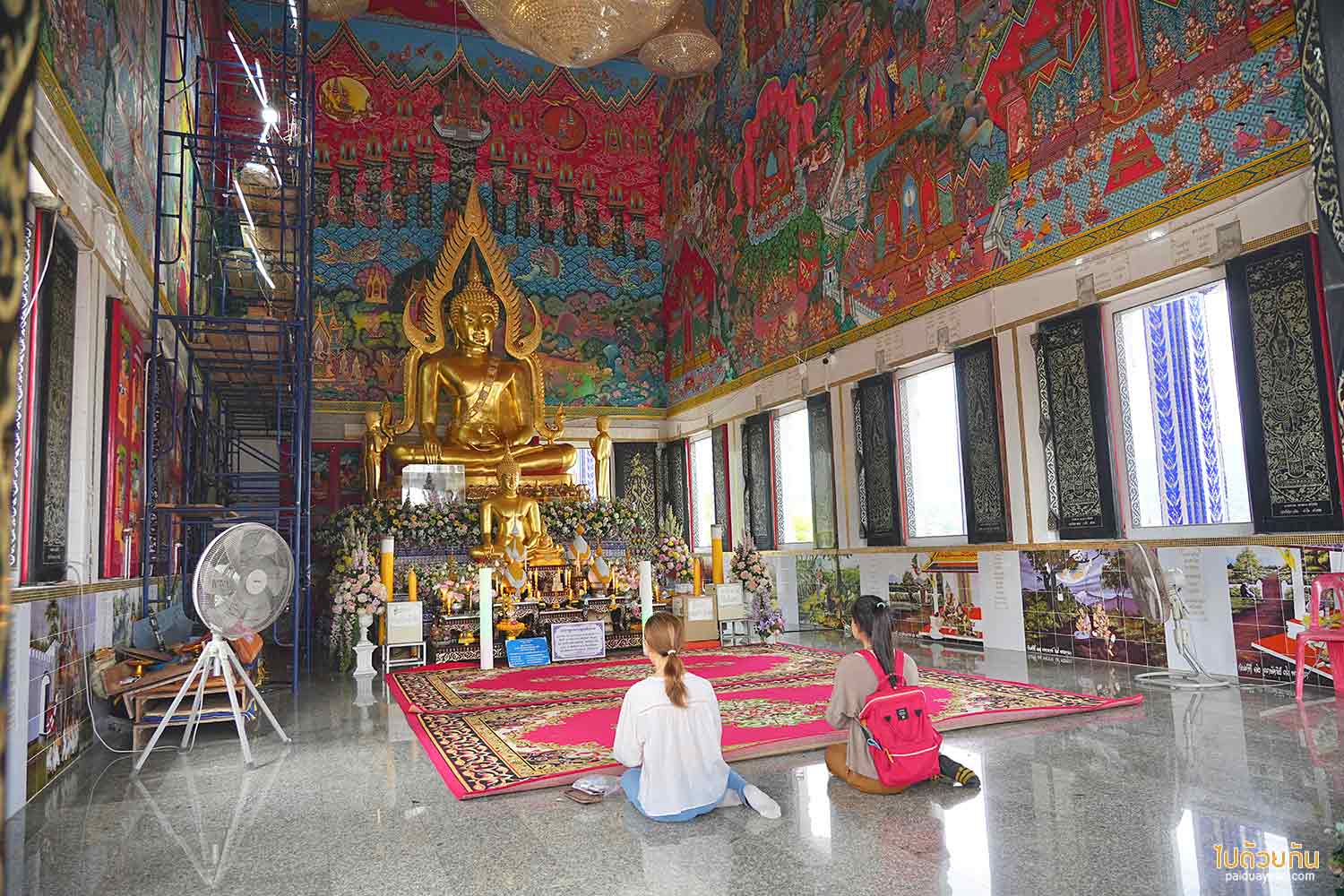 10 Wat Paknam Khaem Nu