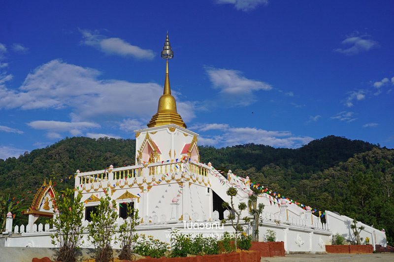 วัดพระธาตุภูเขาทอง สุคิริน