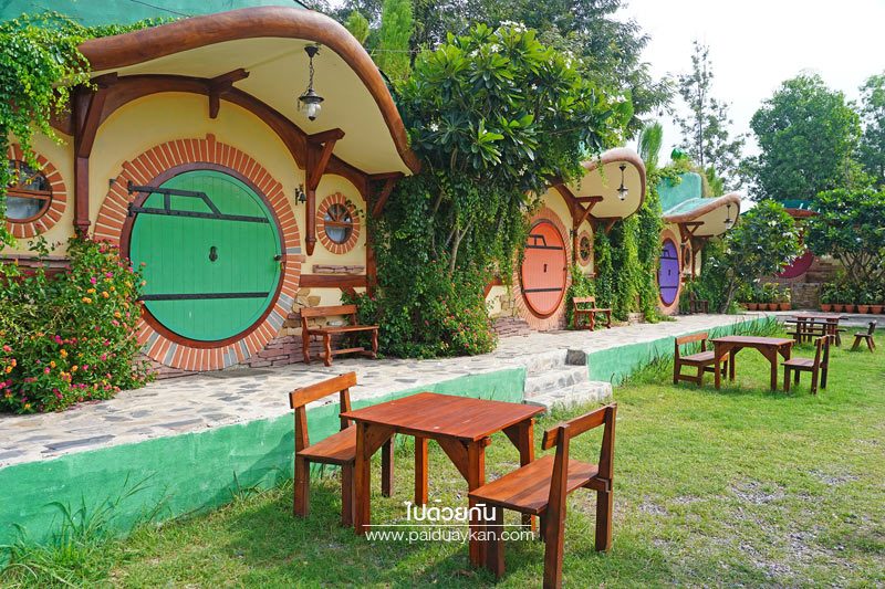 บ้านสวนน้อยรีสอร์ท Hobbit land