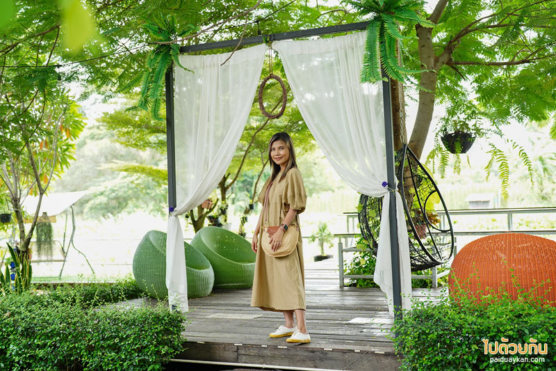 ดูคลองคาเฟ่